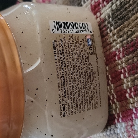 Limited Edition Tree Hut Boba Milk Tea Shea Sugar Scrub 18 oz - Picture 3 of 4